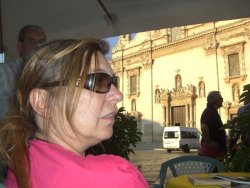 Susy Blady in Piazza San Pietro
