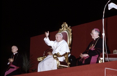 Giovanni Paolo II a Galatina in Aeroporto il 5 ottobre 2010